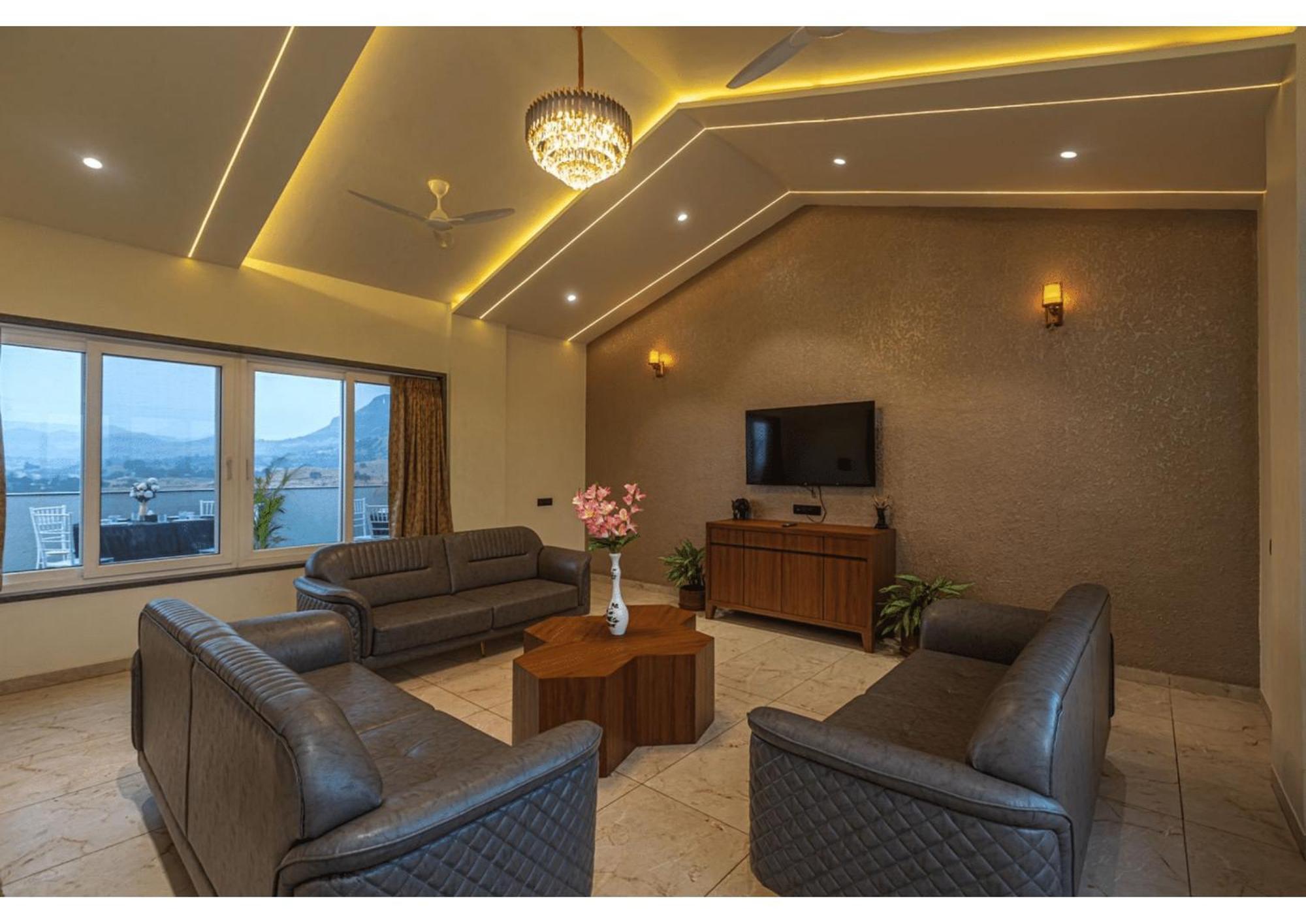 Mountain Glory 8Bhk By Tensorstays, Pool & Theater Игатпури Екстериор снимка