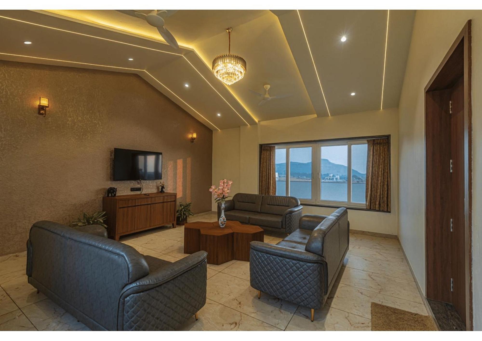 Mountain Glory 8Bhk By Tensorstays, Pool & Theater Игатпури Екстериор снимка